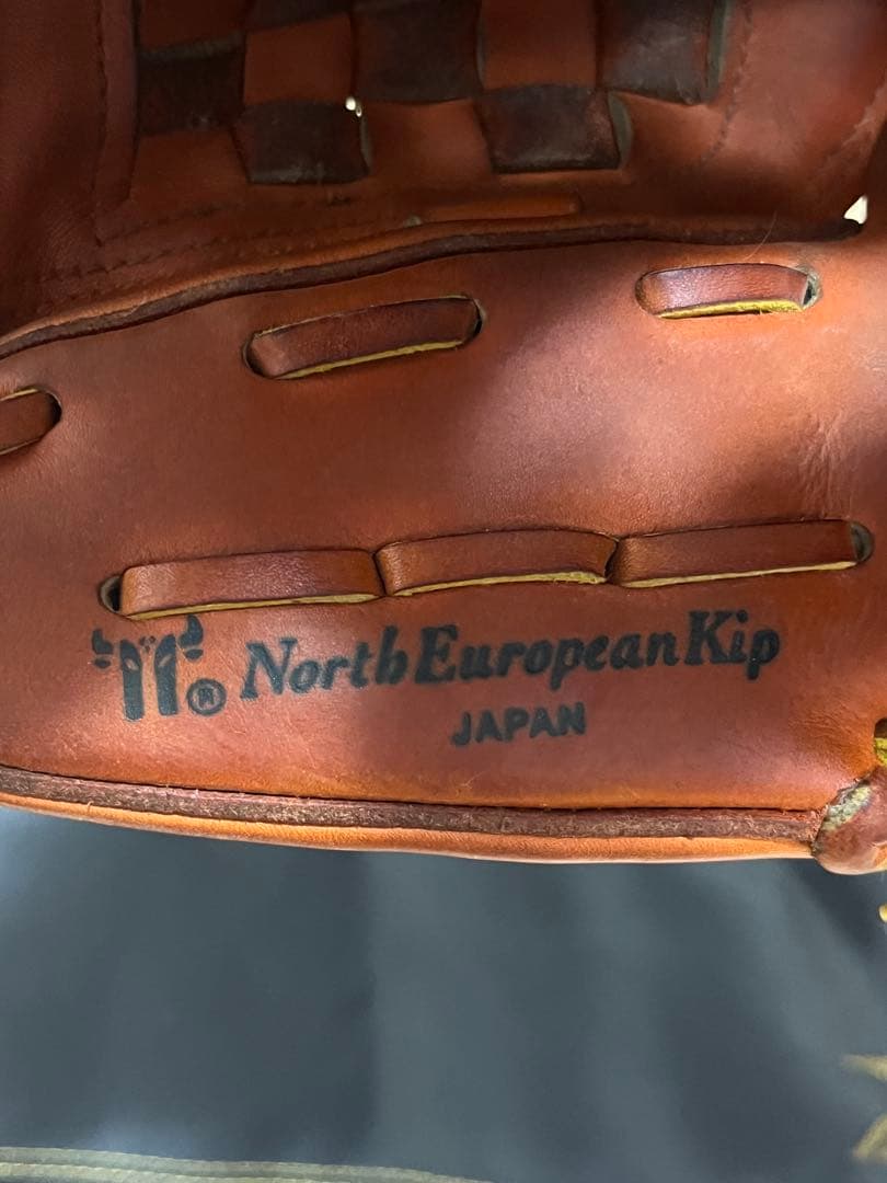 ミズノプロ　硬式　投手用　Mマーク　キップレザー