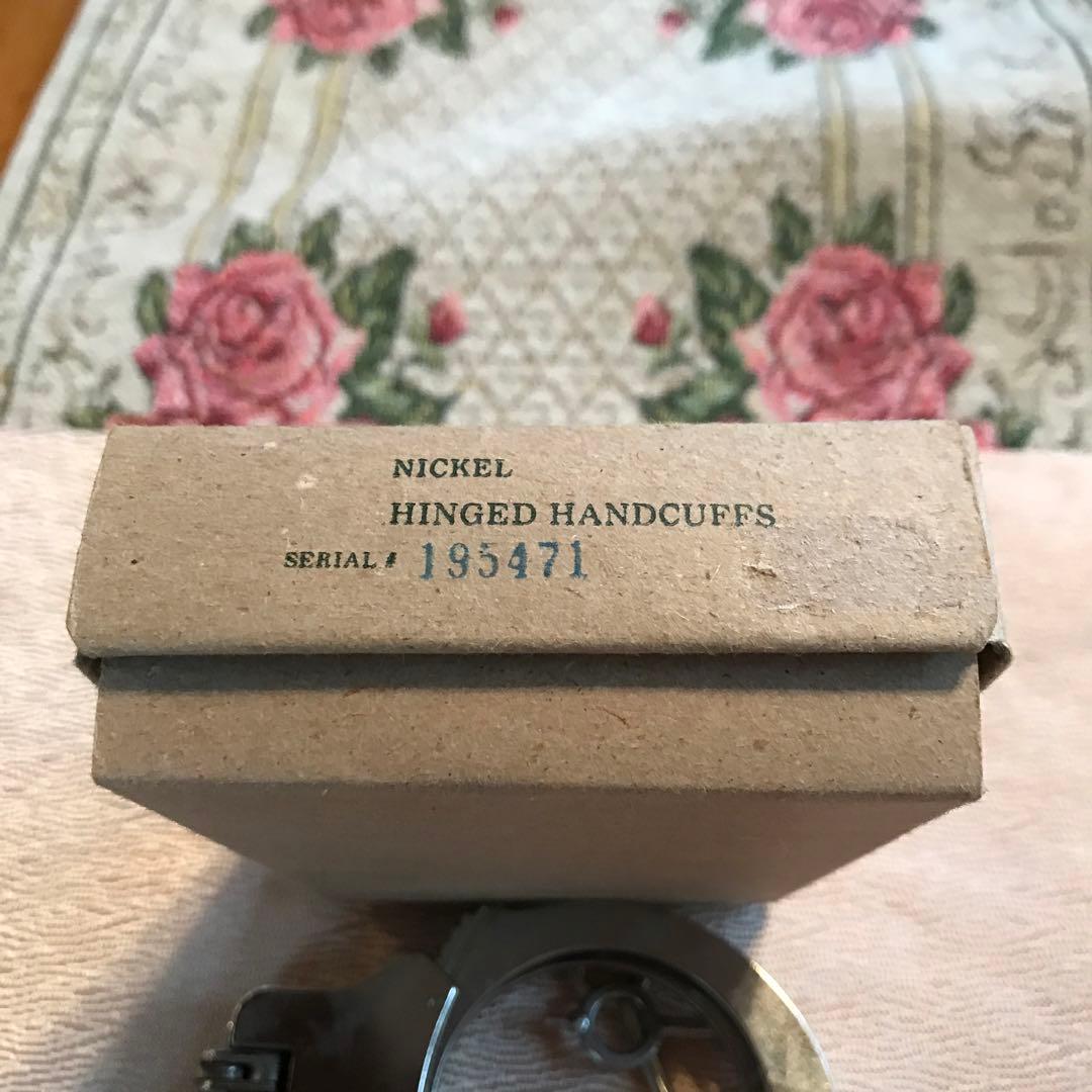 本物ピアレス社手錠