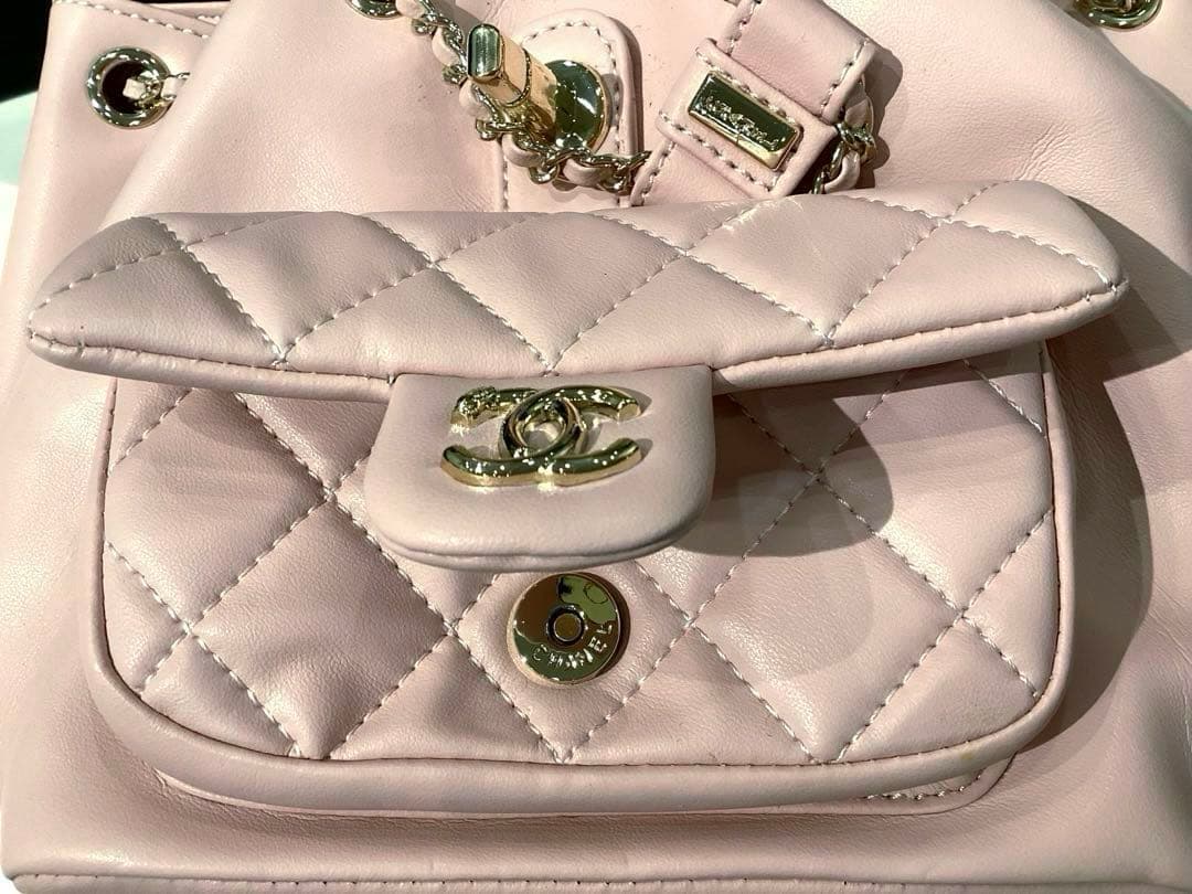 シャネル　チェーンミニバックパック　ピンク　ノベルティ