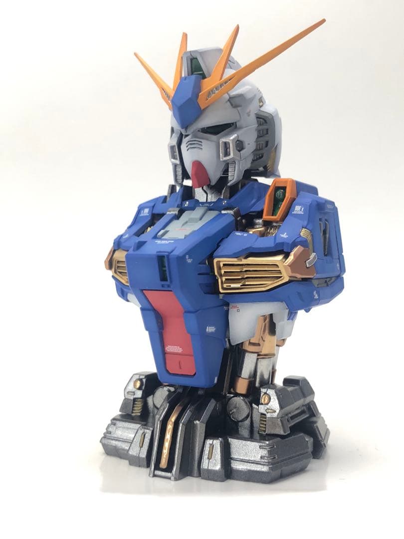 メカニカルバスト　rx93ffνガンダム　全塗装完成品