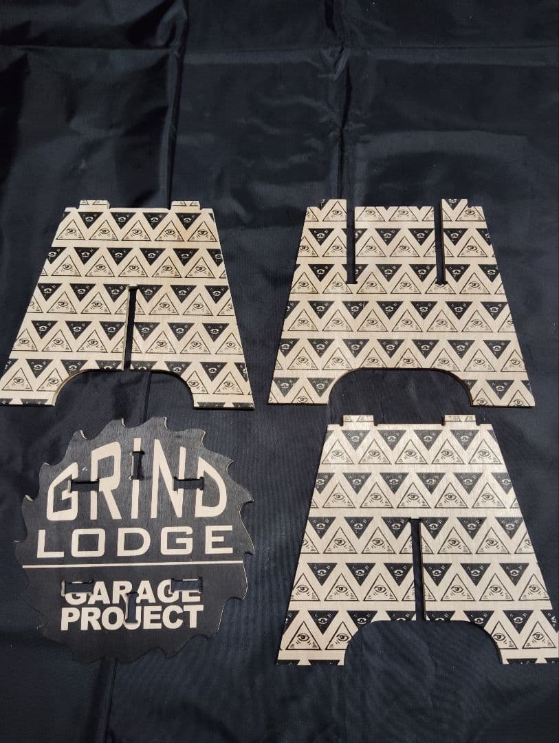 グラインドロッヂ　GRINDLODGE スツール