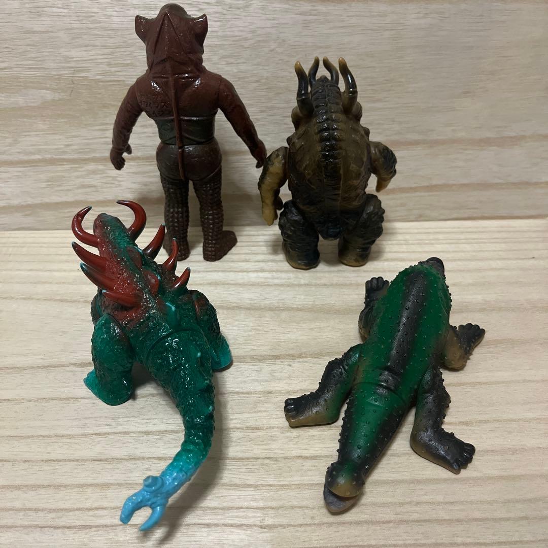 様用ポピー怪獣足製11体ソフビ