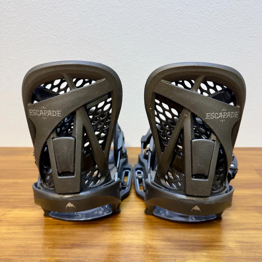 BURTON ESCAPADE　EST Mサイズ　バートン　エスカペード