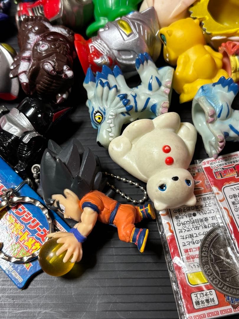 デジモン　ウルトラマン　怪獣　他　キャラクター　指人形　マスコット　セット