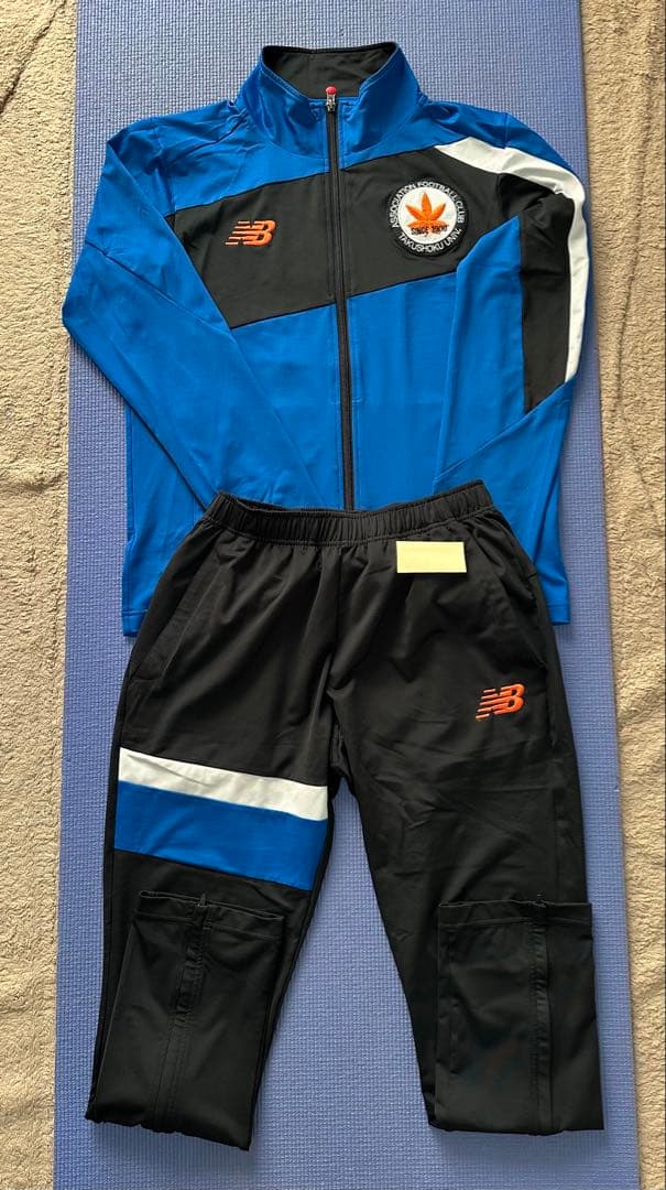 拓殖大学サッカー部　New Balance ジャージセット 青黒