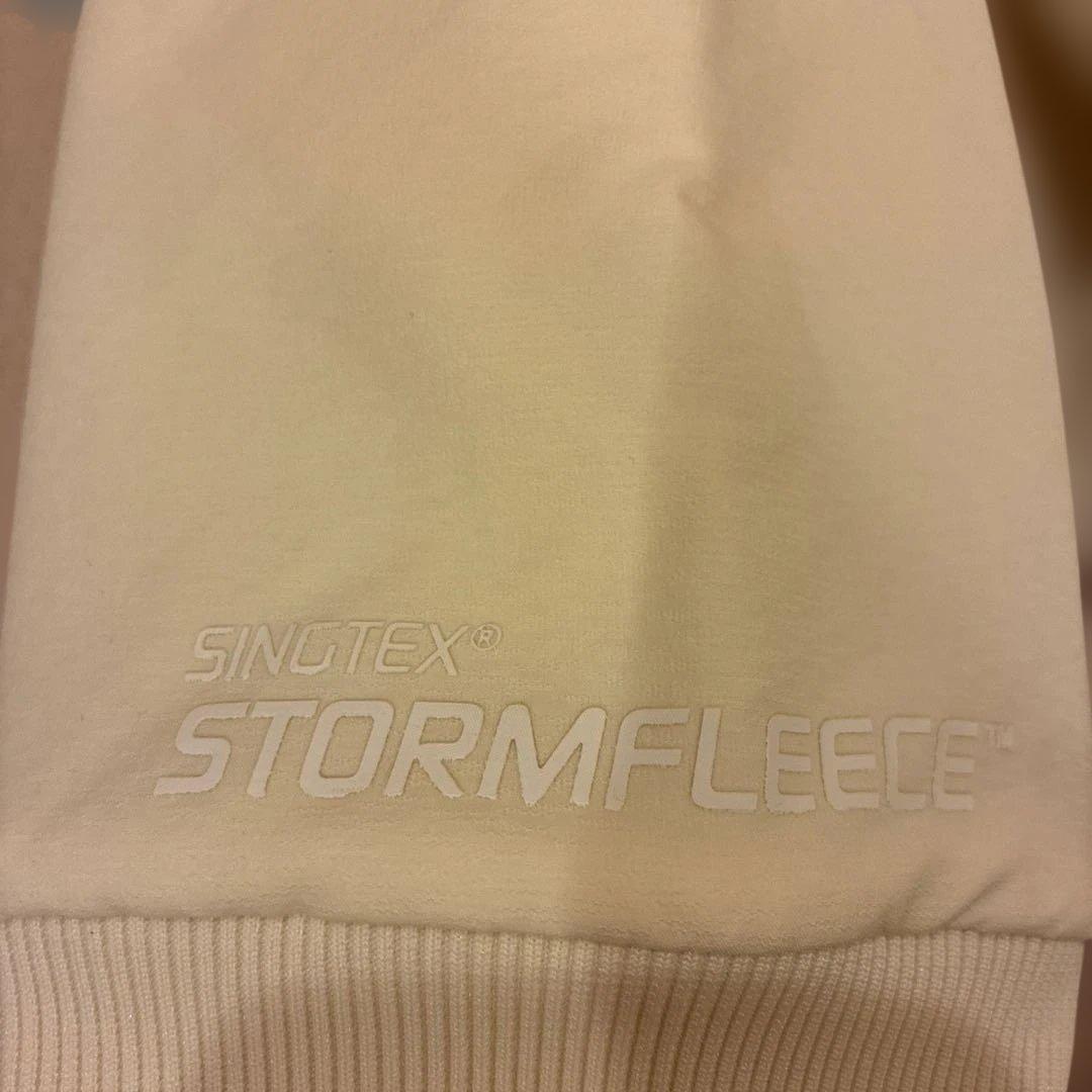 テーラーメイドゴルフ　パーカー