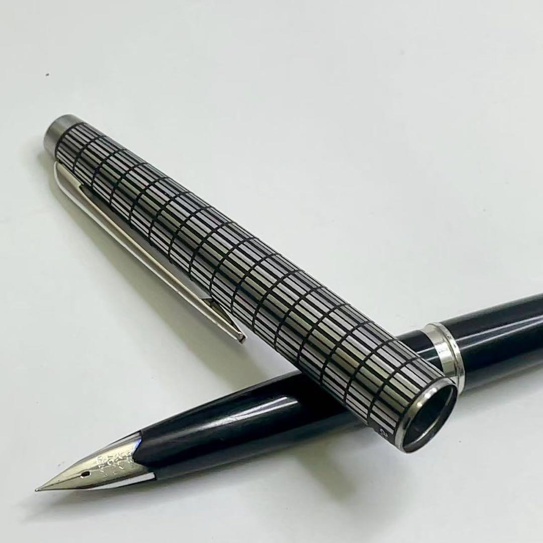 パイロット PILOT Elite 万年筆 半格子 蝕刻 18k-750