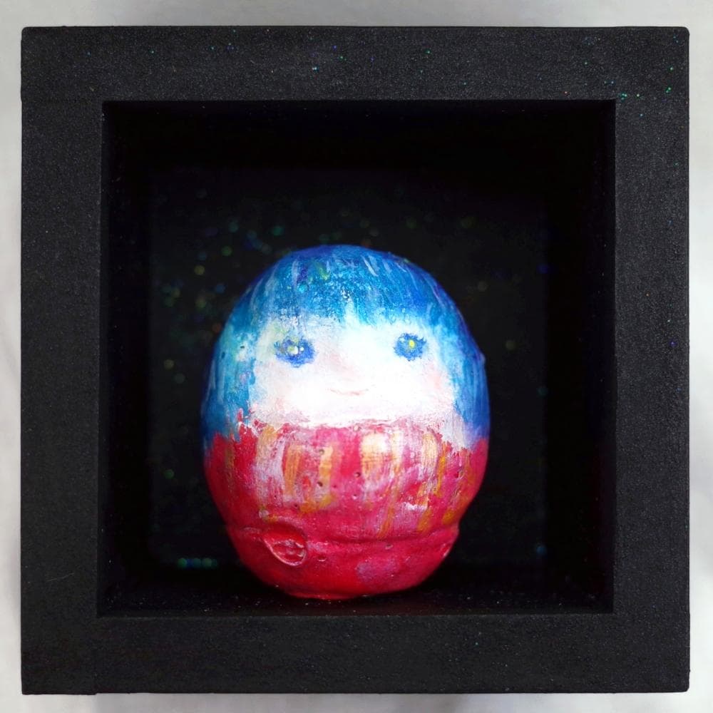 内野隆文　だるま姫　彫刻　オブジェ　古いダルマ・一合枡・アクリル　現代アート