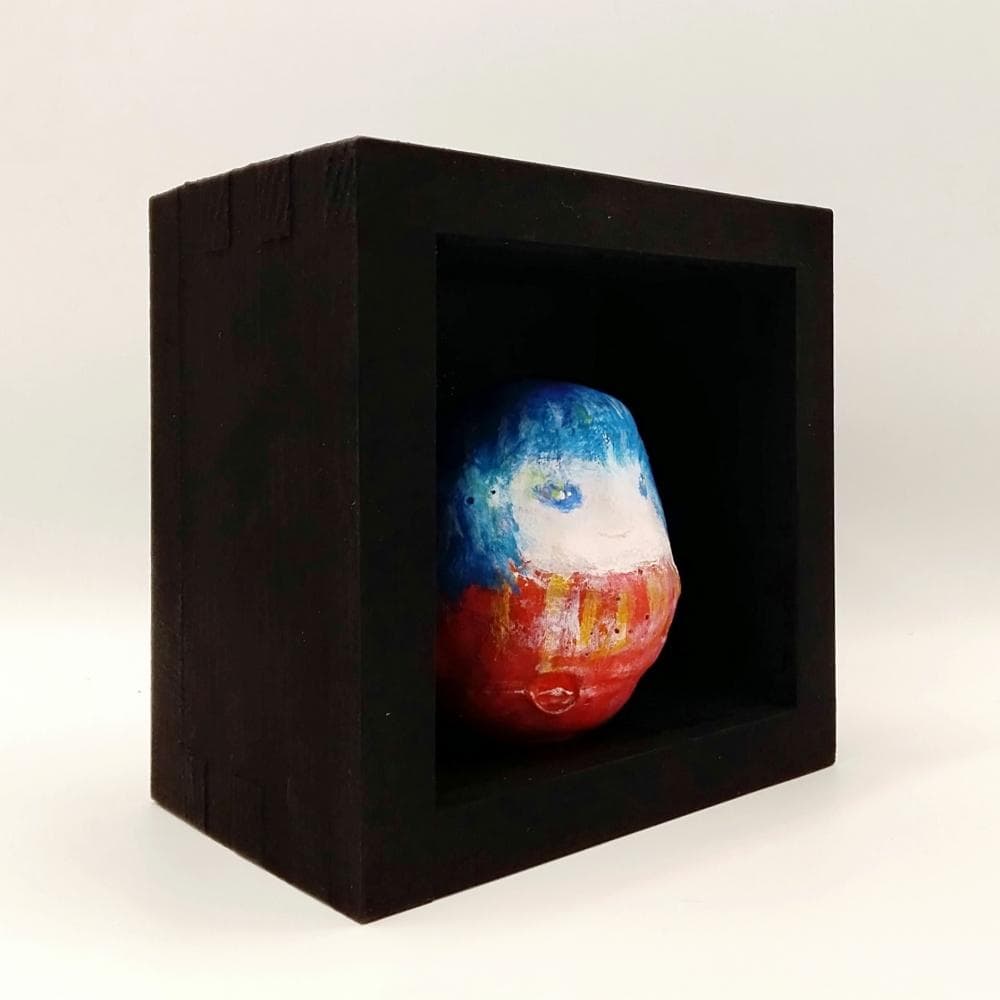 内野隆文　だるま姫　彫刻　オブジェ　古いダルマ・一合枡・アクリル　現代アート