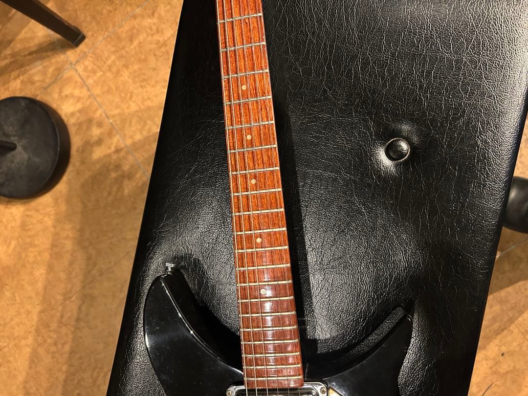 【1996年製】Rickenbacker 325