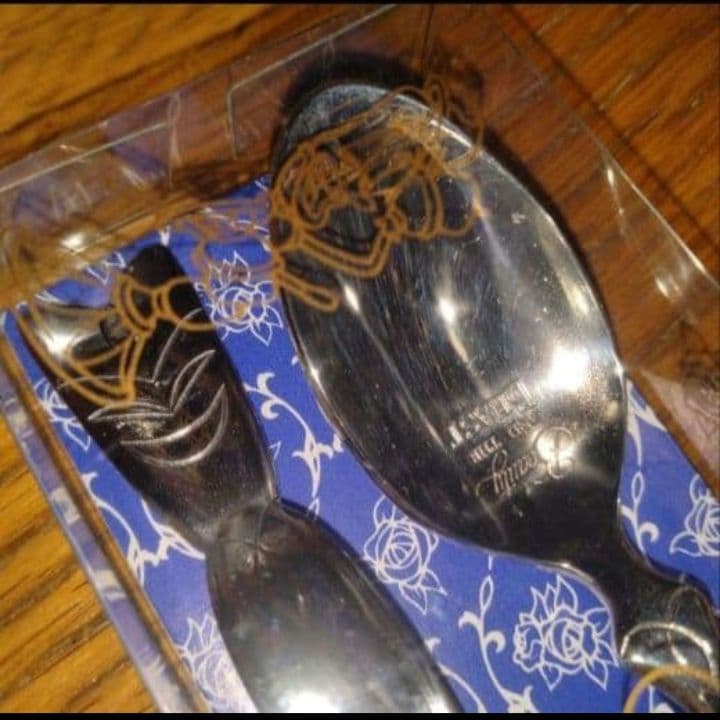 美少女と野獣　ポット夫人　チップ　皿　スプーン　フォーク