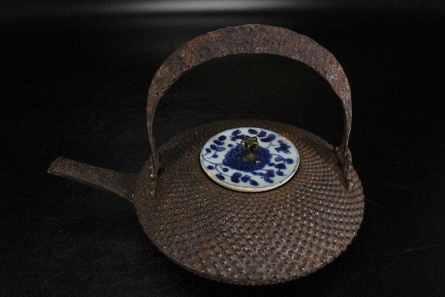 茶道具 古鉄 霰 時代 鉄瓶 酒器 古染付 唐物 陶片 蓋 旧家蔵出
