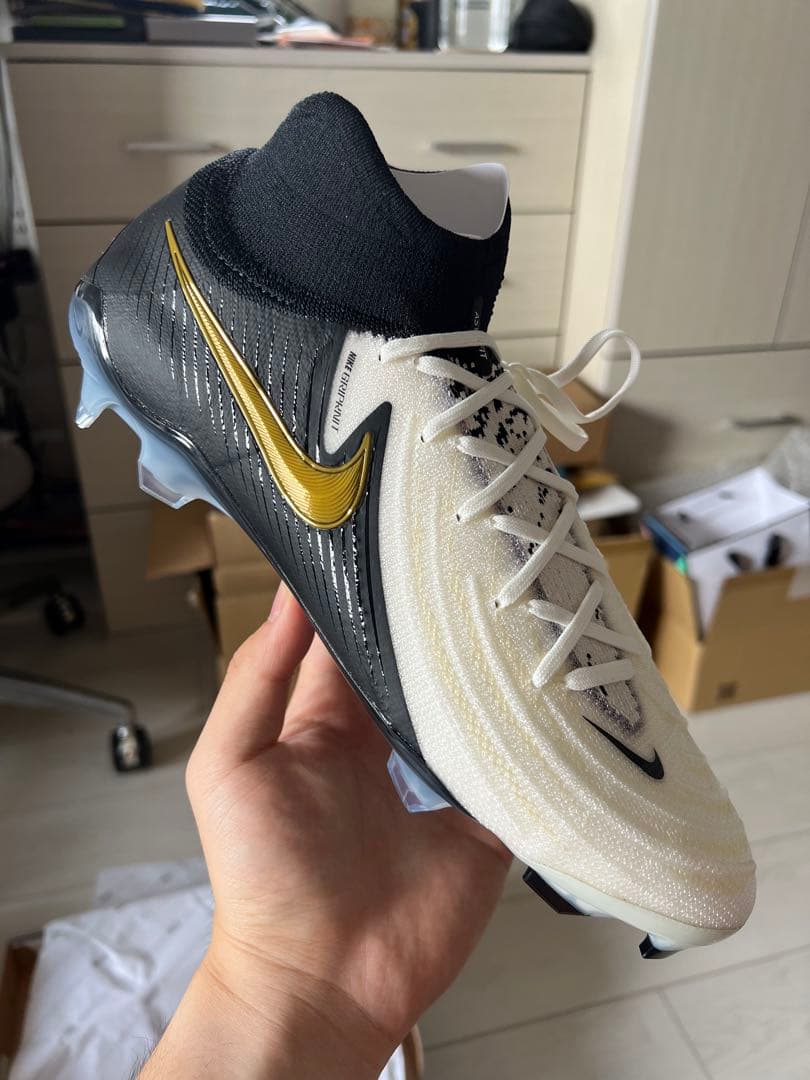 ナイキ ファントム LUNA 2 エリート FG 28.5