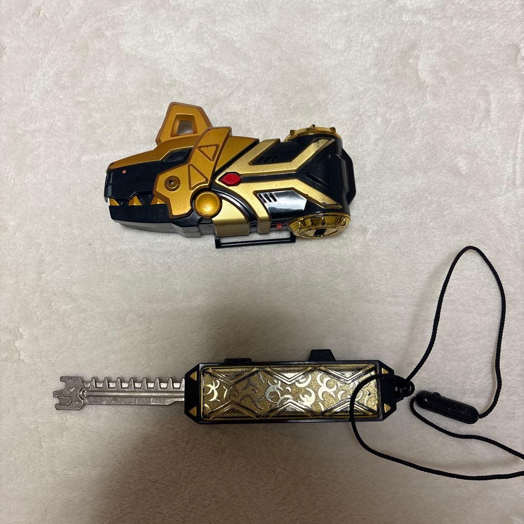 アバレンジャー　ダイノコマンダー