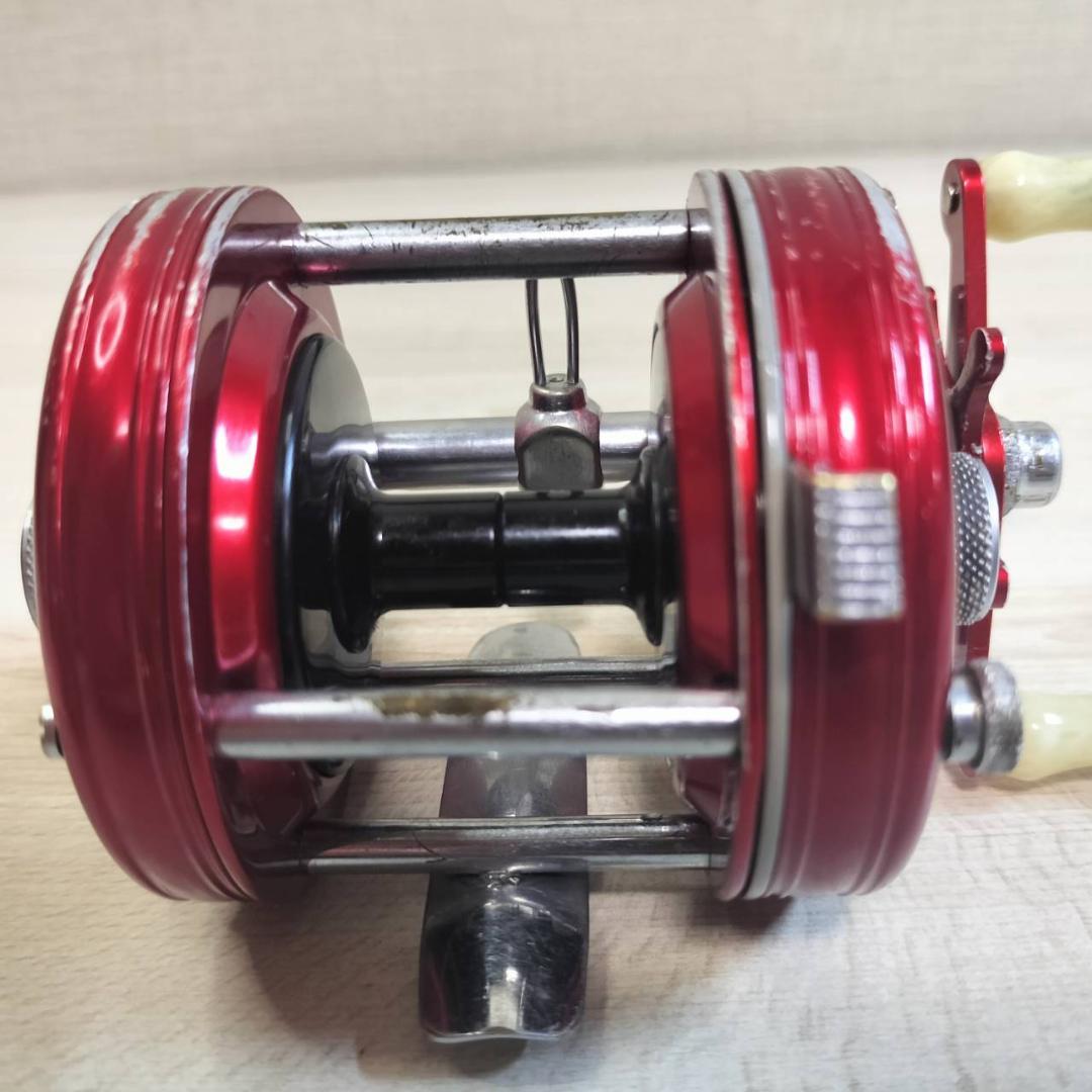 ☆ABU GARCIA アブ アンバサダー 5000 4ネジ　ビンテージリール