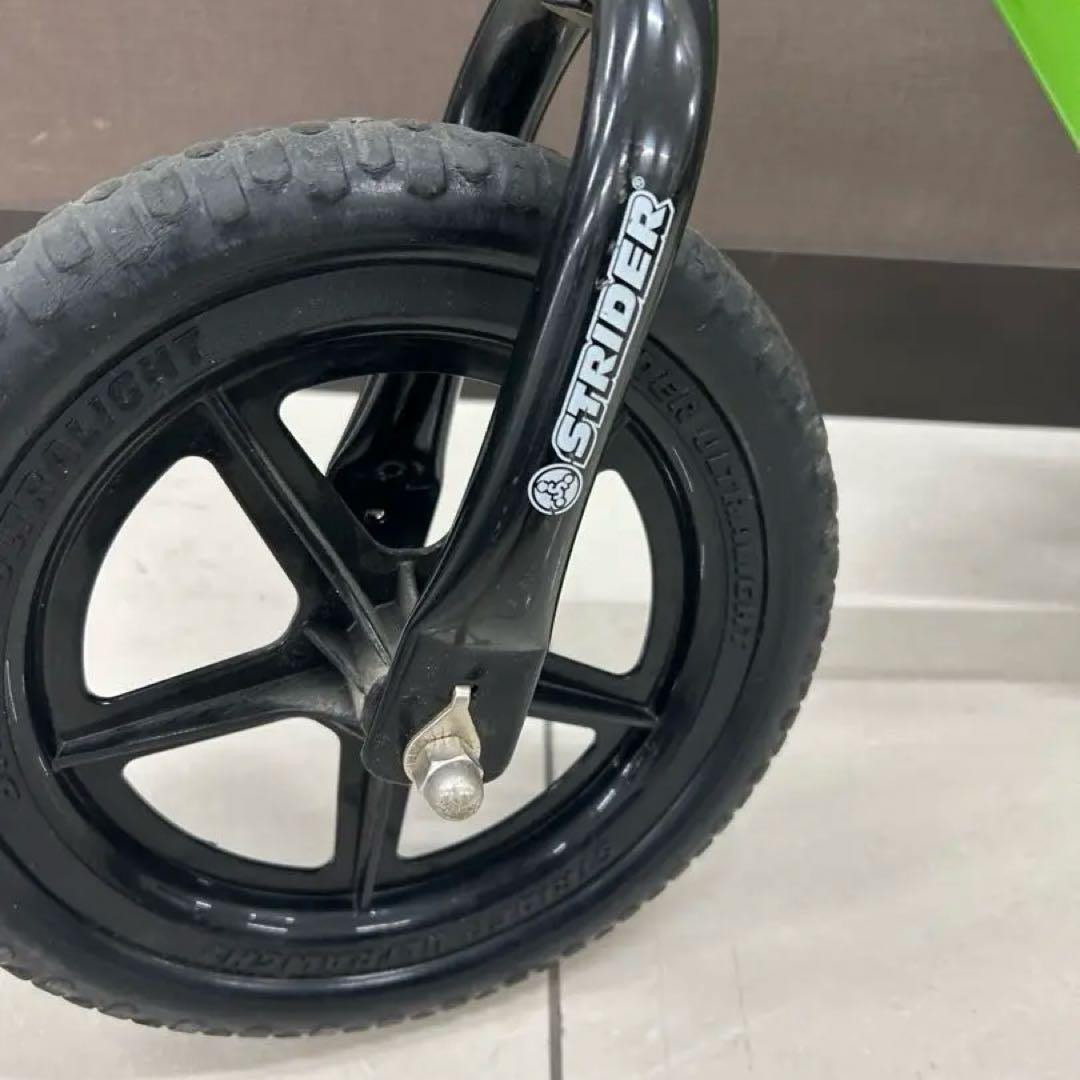 美品STRIDER ストライダー　スポーツ　sport グリーン 12インチ