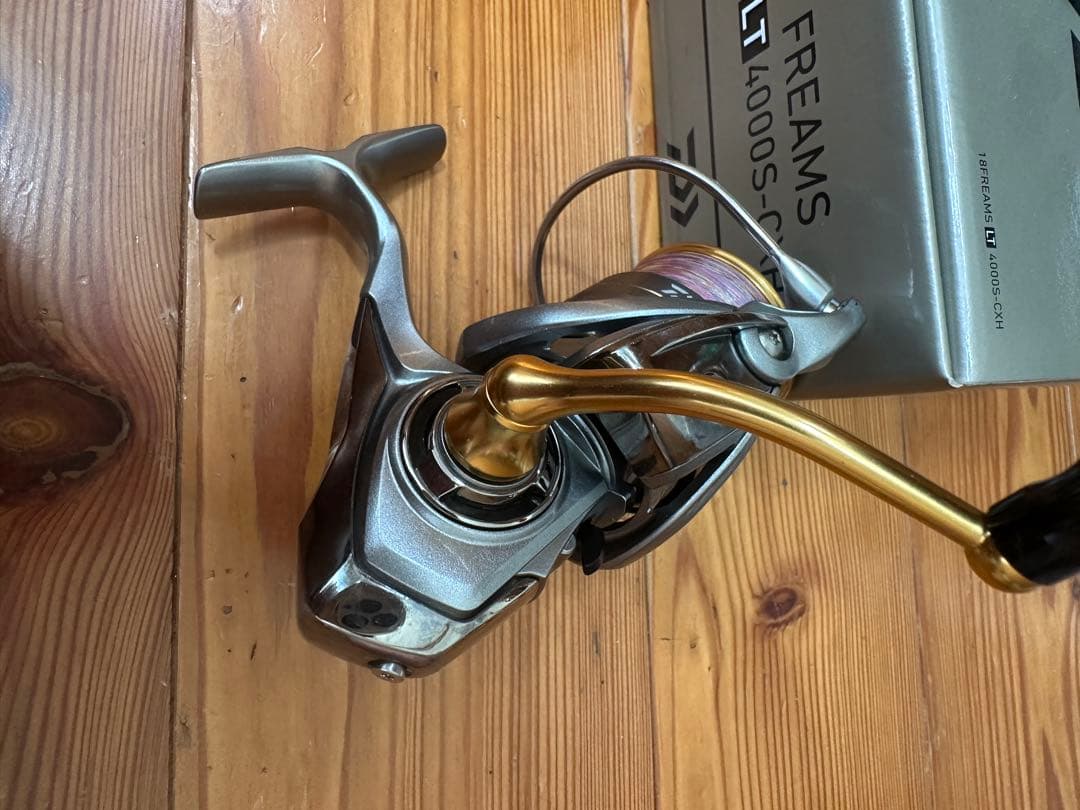 フリームス4000S-CXH 美品ゴメクサスハンドルスタンド付き