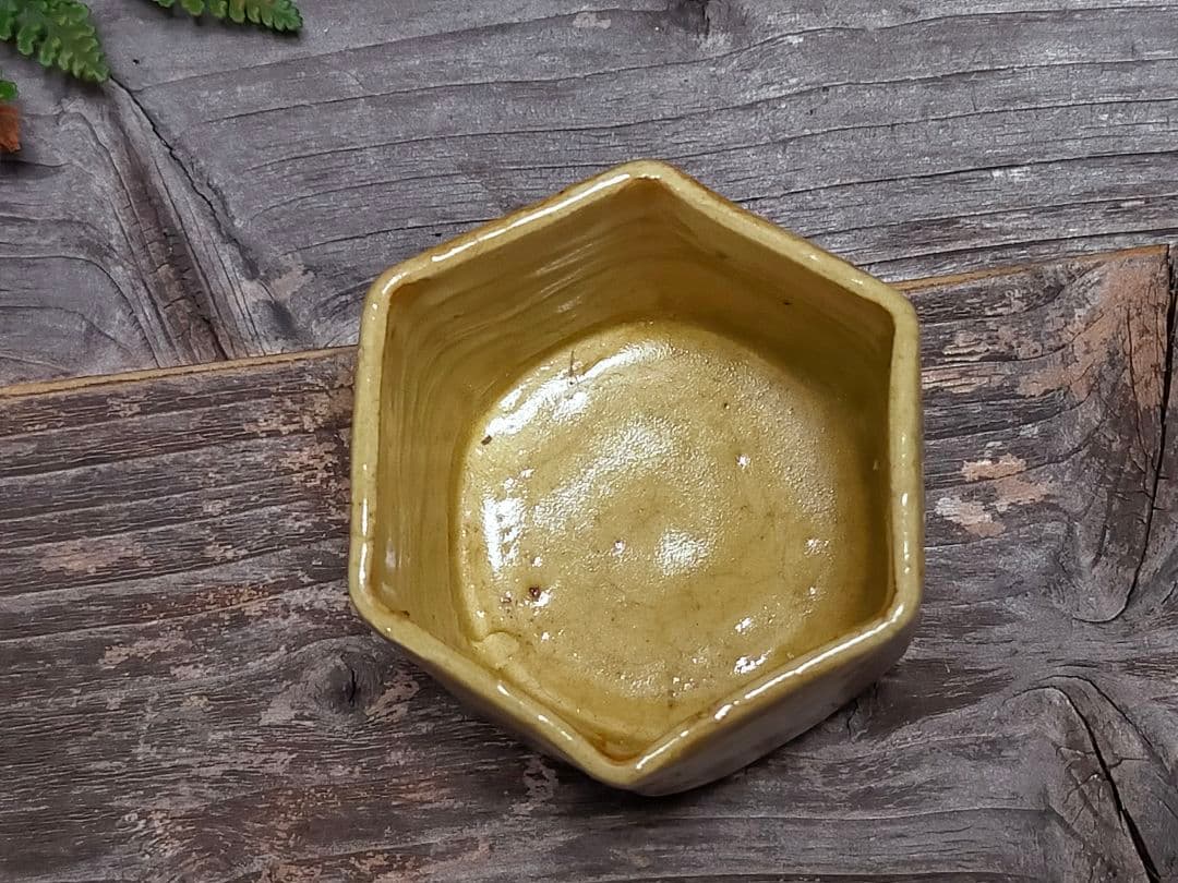 ♥黄瀬戸　ぐい呑み　桐箱付き　③　ぐい飲み　骨董品