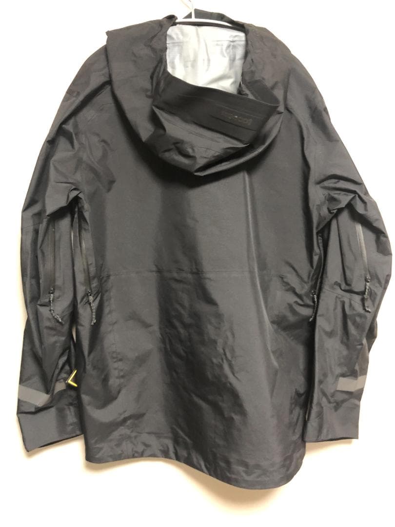 新品 BURTON M AK GORE TUSK JK 黒 S M タスク 3L