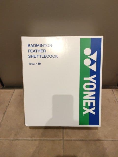 YONEXバドミントンシャトル、エアロセンサ700の3番