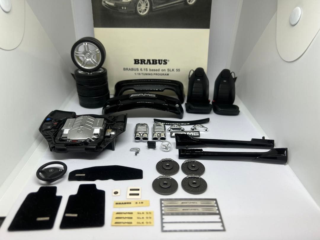 絶版1/18メルセデスベンツSLK55 brabus/AMG (ホットワークス)