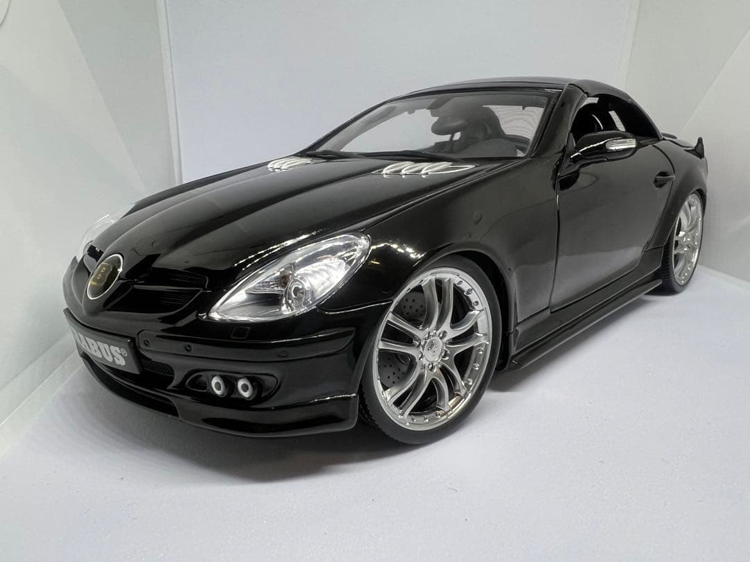 絶版1/18メルセデスベンツSLK55 brabus/AMG (ホットワークス)