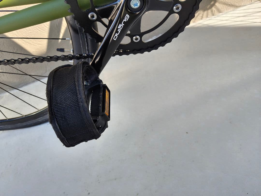 フジ　フェザー　マットカーキー