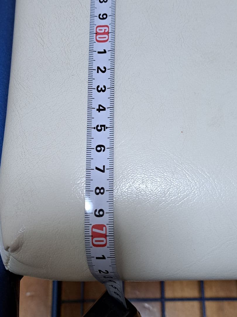 パイプチェアー