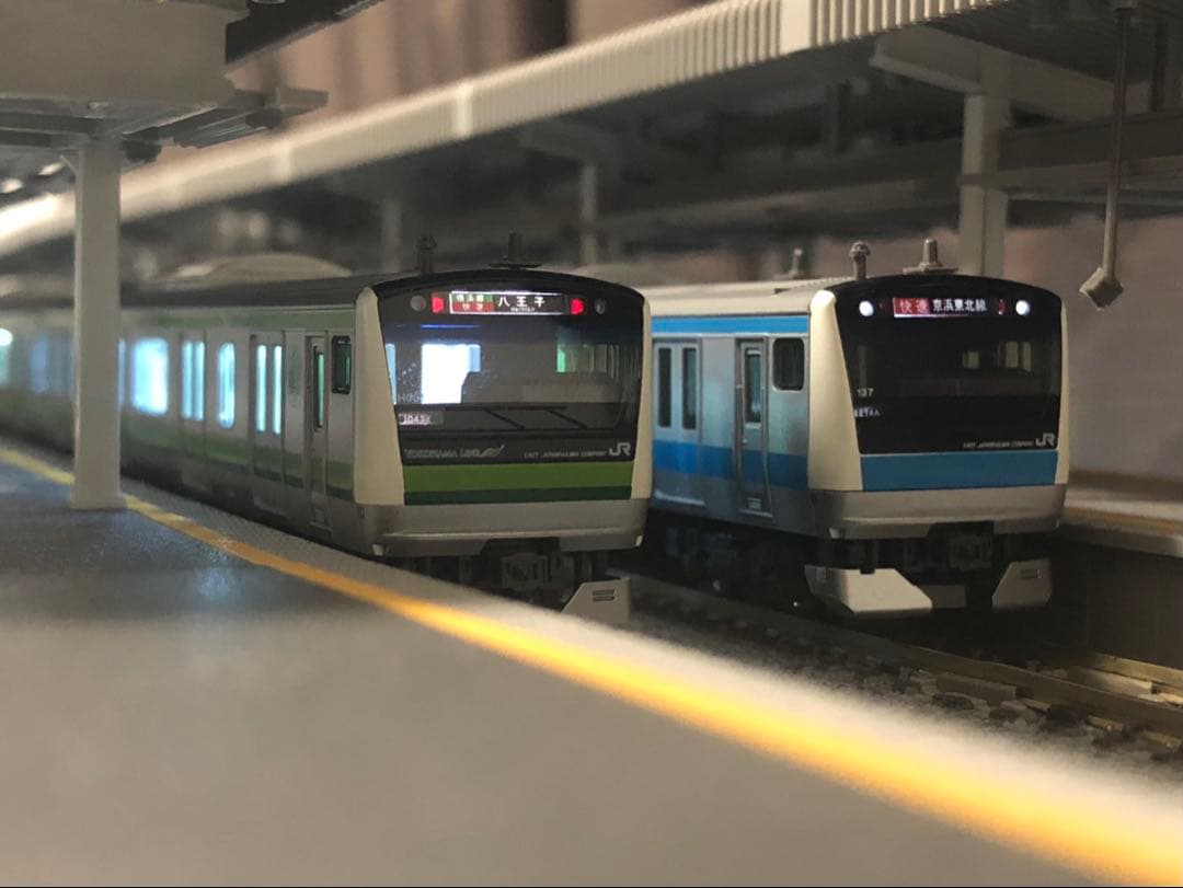 KATO 近郊型島式ホームDX ２面４線セット 12両停車可能