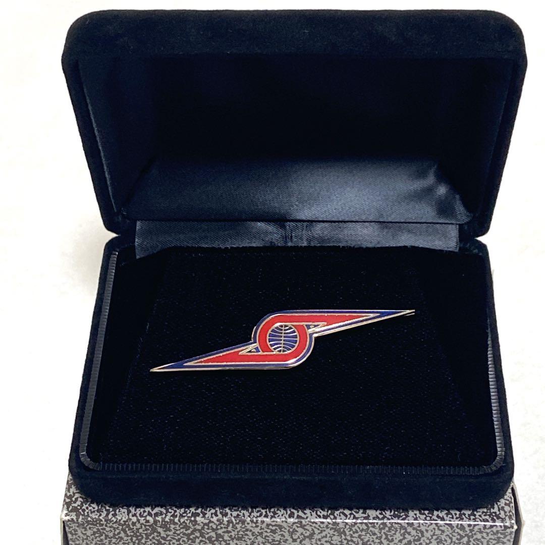 ssx2673　【超レア☆限定品】M1号 流星バッチ＆ウルトラ警備隊バッチ