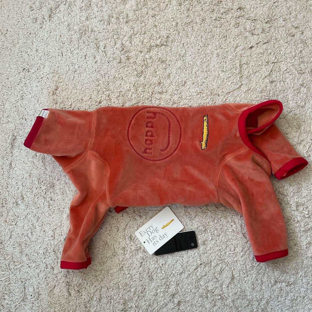 E 犬服　ロンパース　サイズ4