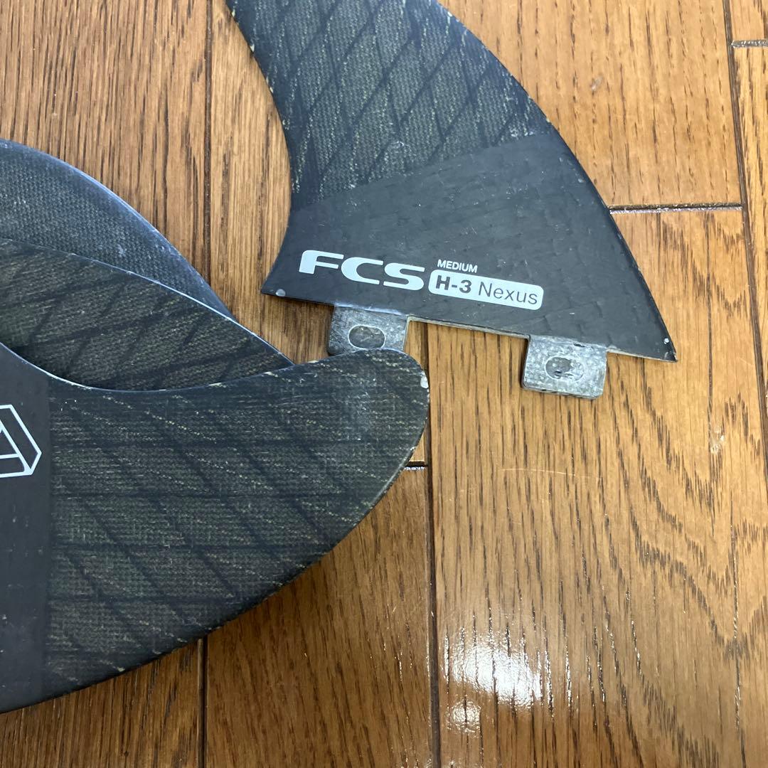 FCS H-3 Nexus カーボンファイバーフィン 5フィン　Mサイズ