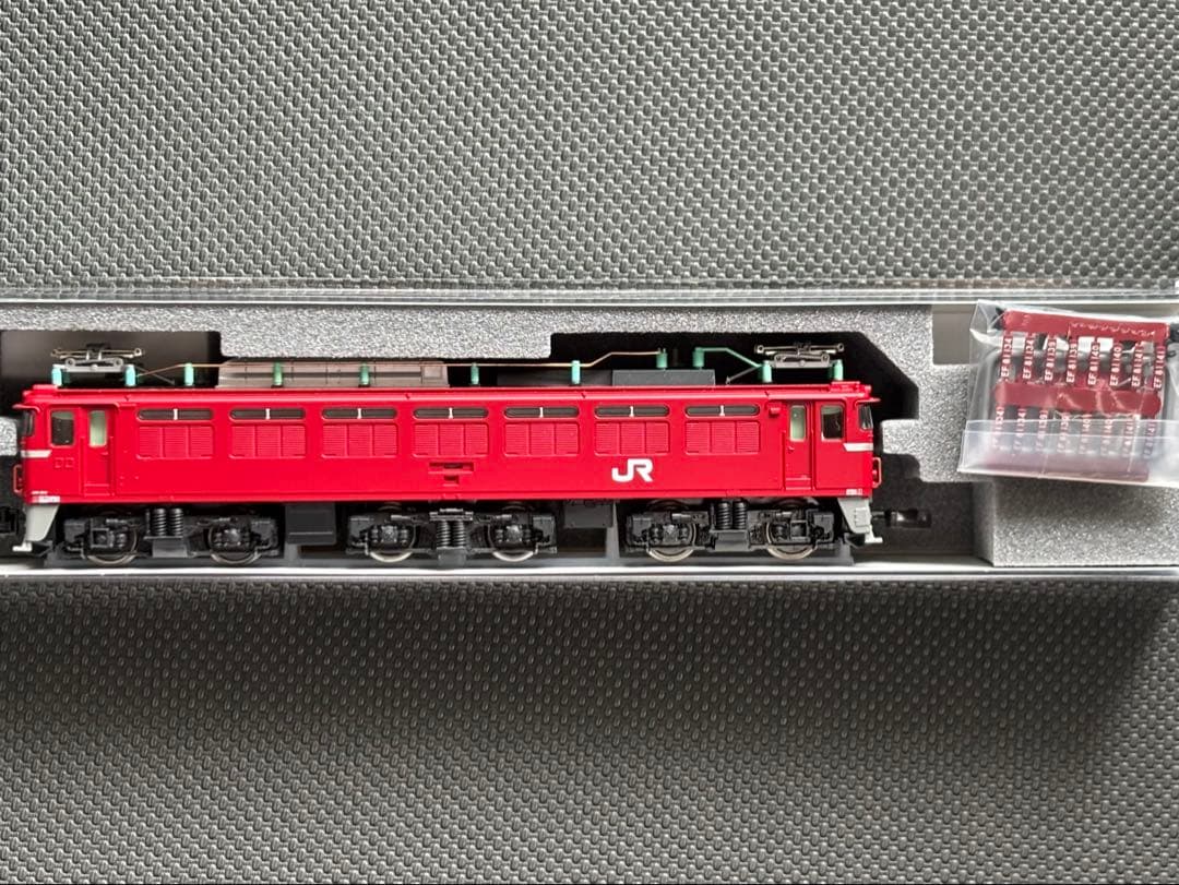 KATO 3066-4 EF81 JR東日本色(双頭連結器付)