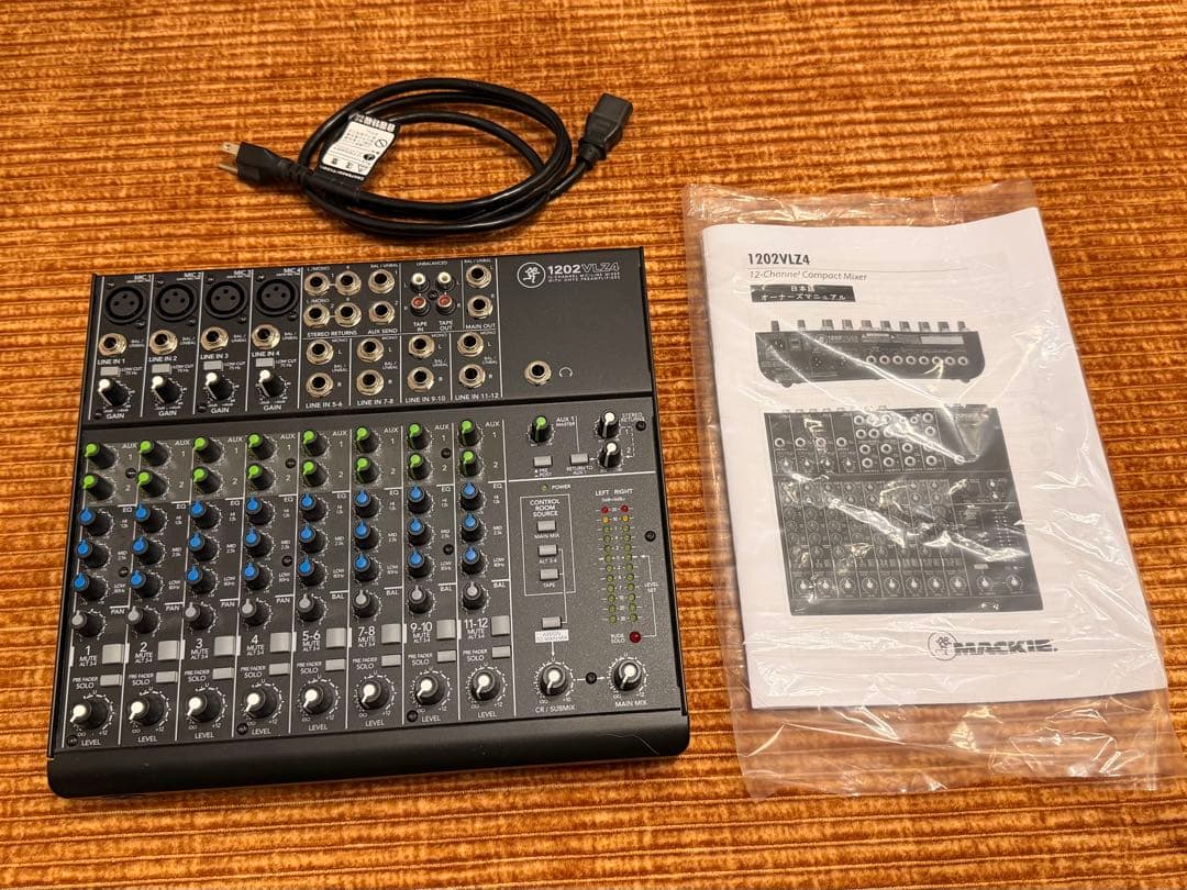 MACKIE マッキー 1202VLZ4 12ch アナログミキサー