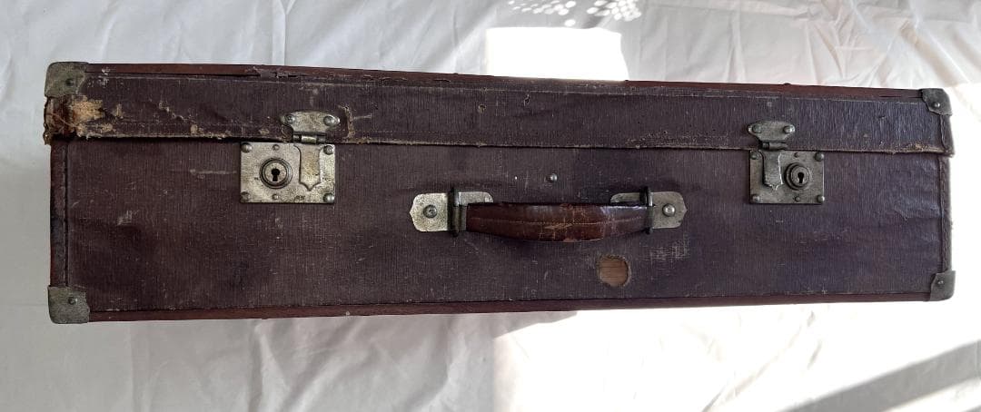 大日本帝國大礼服　航空大礼服　木箱付 検将校陸軍海軍軍隊軍服肩章勲章満州支那事変