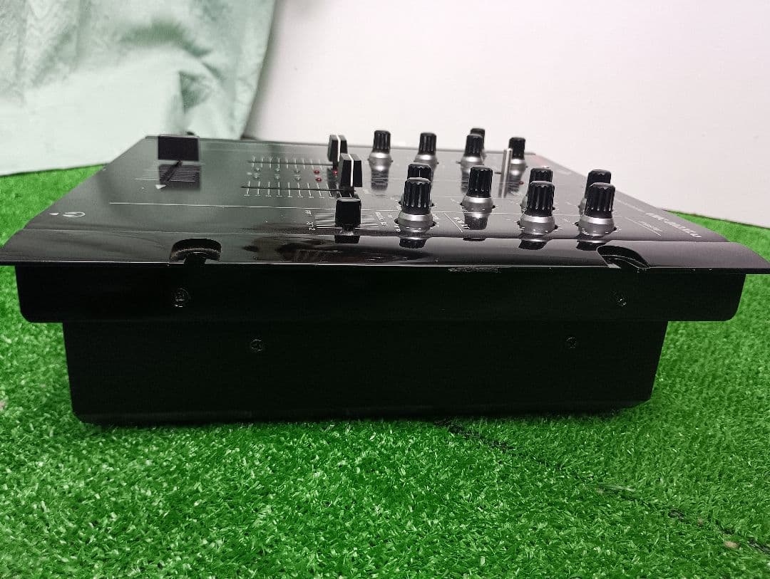 Vestax Vmc-002XLuTUB　DJミキサーUSBポート付き　中古美品