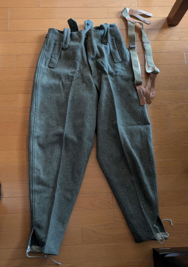 ドイツ軍戦闘服 ウール製 グレー