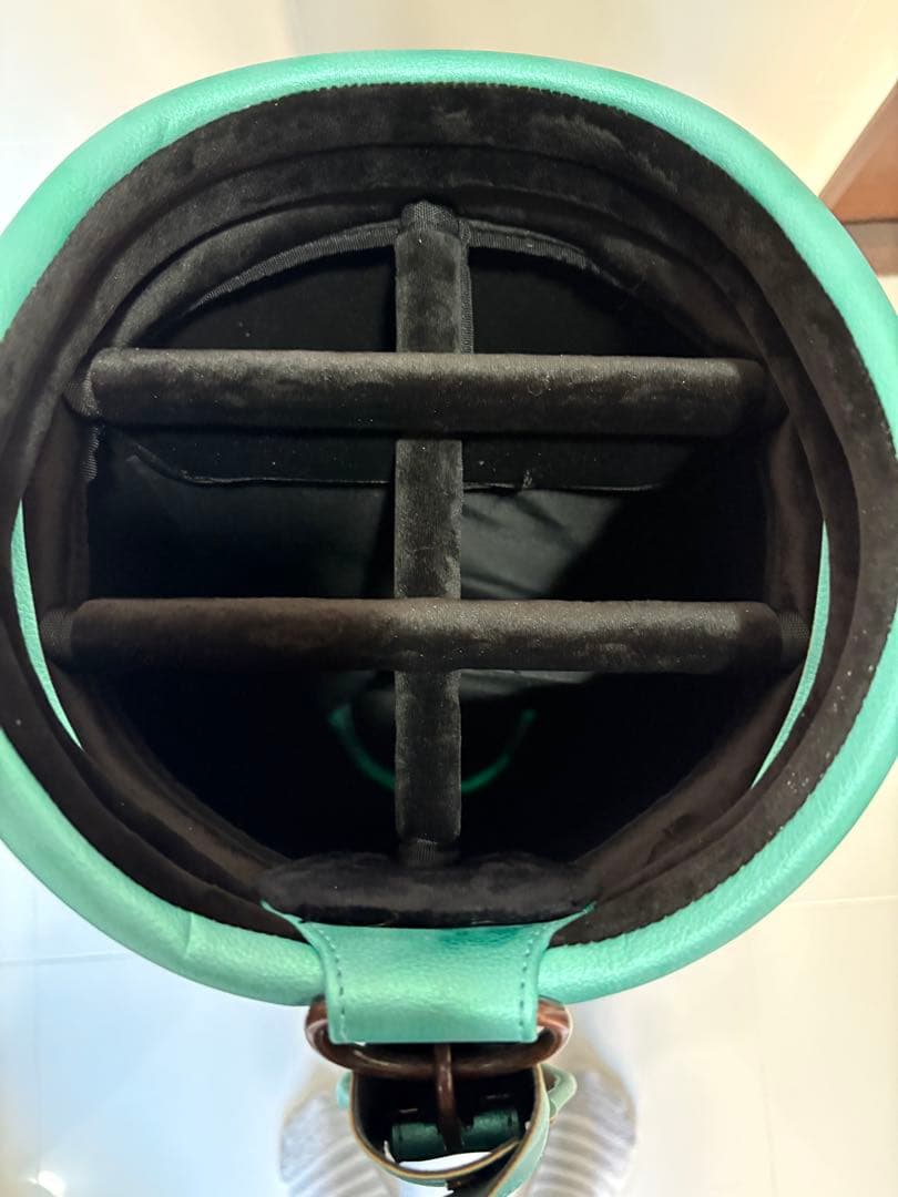 ☆テーラーメイド限定スタッフバック☆キャディバッグ☆ヘッドカバー付き