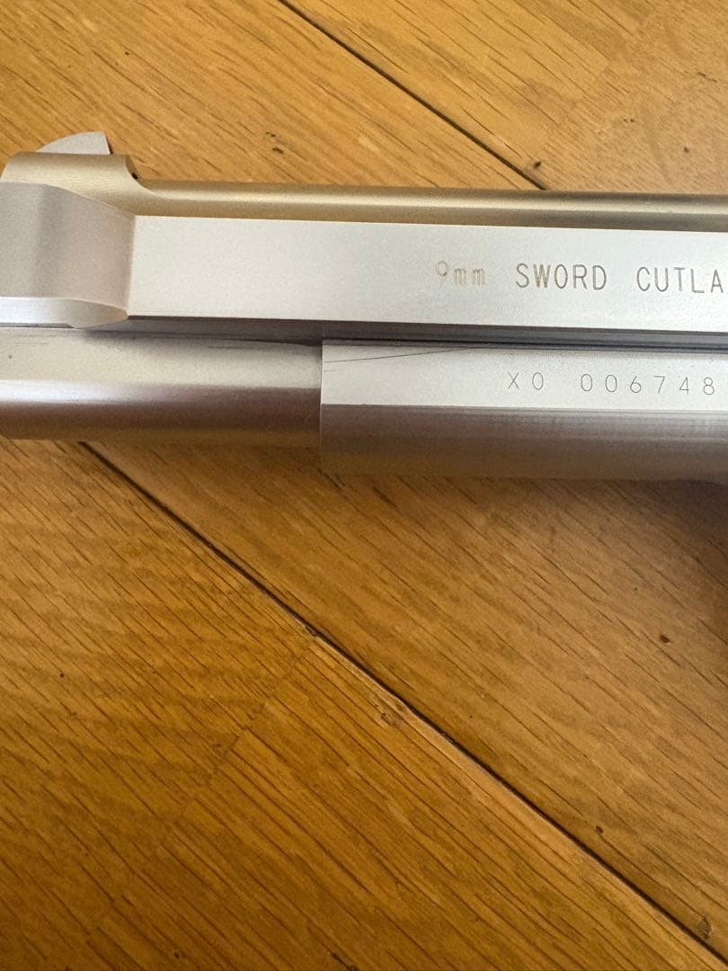 値下げ　KSC ソードカトラス&KSC スペアマガジン