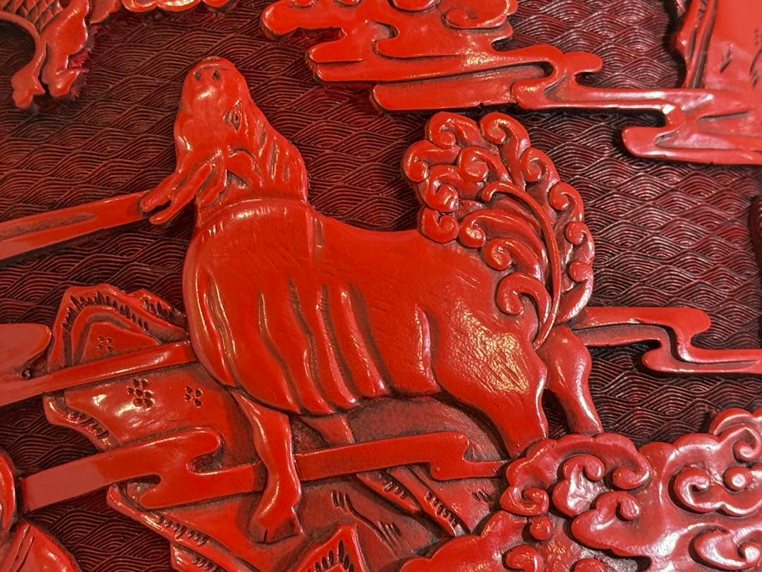 中国 堆朱 刻人物 筒 文房四宝