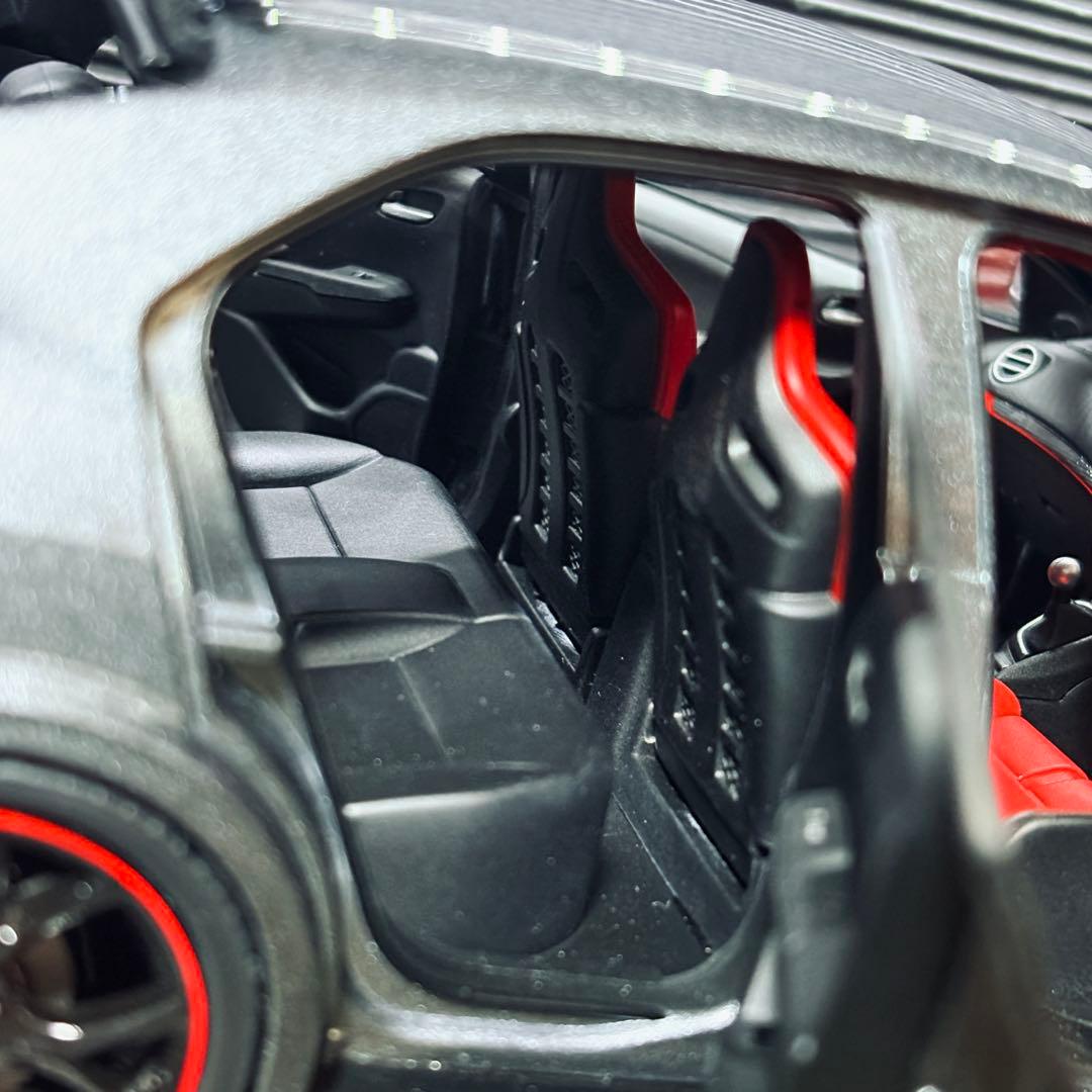 1/18 EBBRO ホンダ シビック タイプR FK2 2015