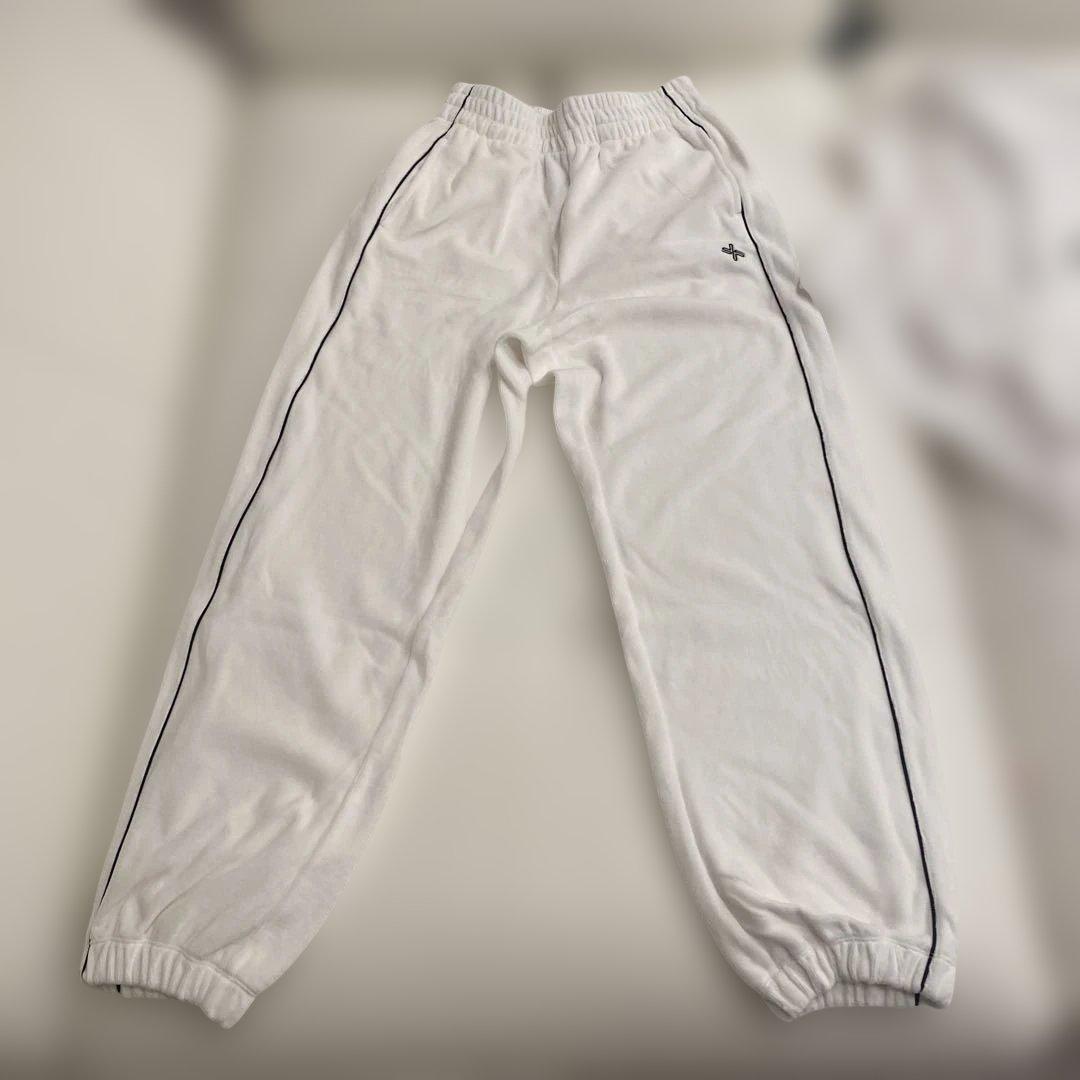 ゼクシィミックス　ホワイトジャージ上下セット