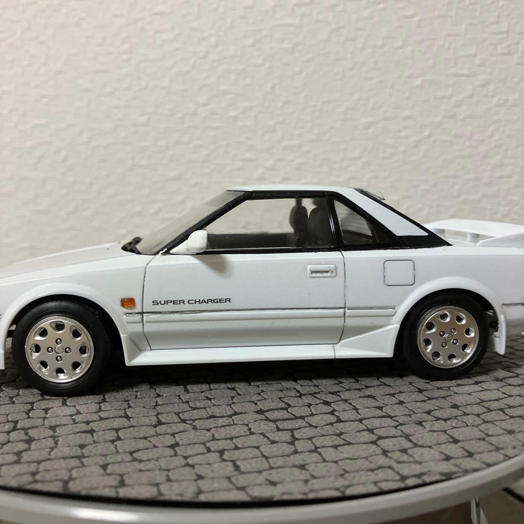 ハセガワ トヨタ MR2 AW11 ホワイト プラモデル　ジオラマ