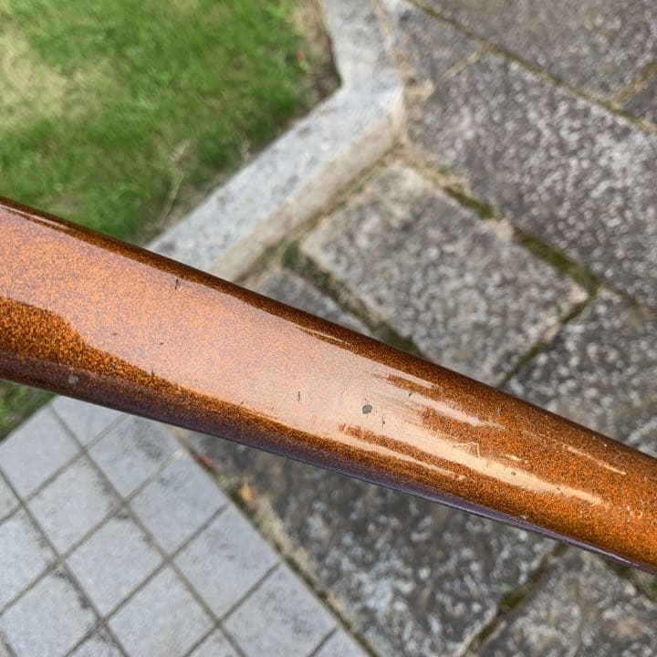 中古で1万2000円で購入しました。