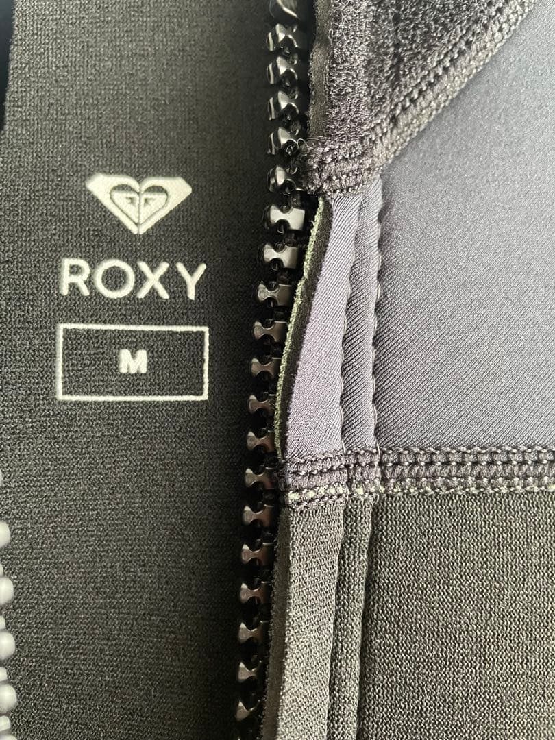 ROXY フルスーツ Mサイズ 花柄 2mm