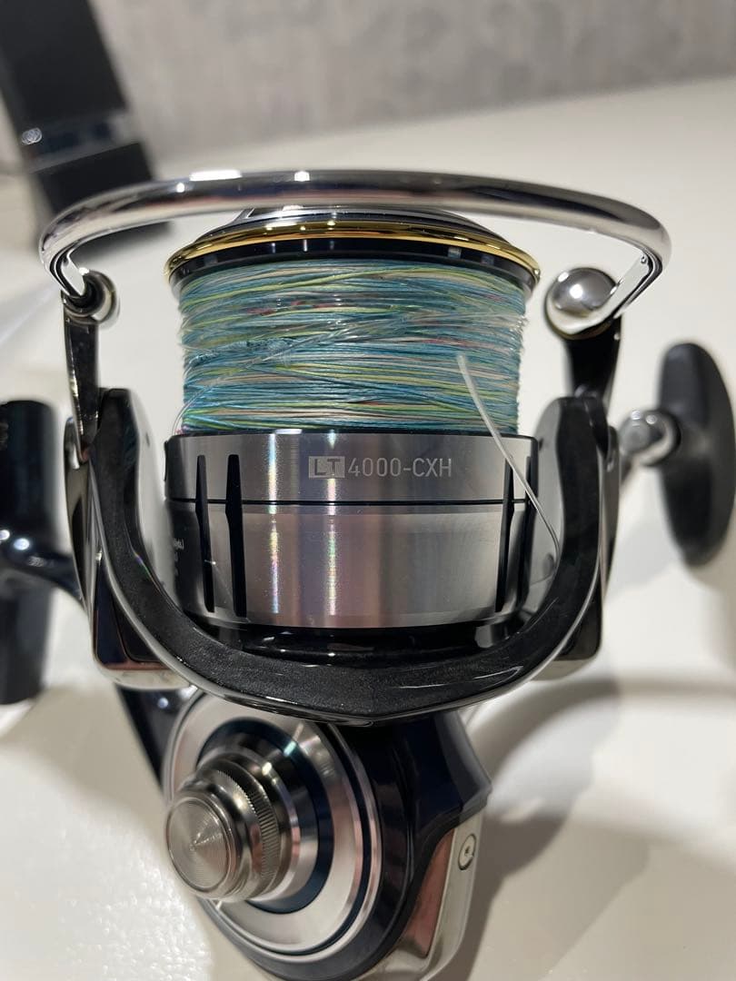 19 Daiwa CERTATE LT4000-CXH スピニングリール