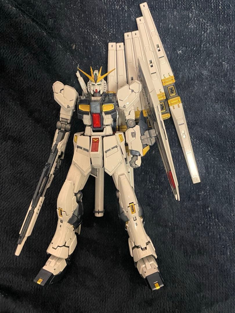 1/144 RG νガンダム チタニウムフィニッシュ 完成品