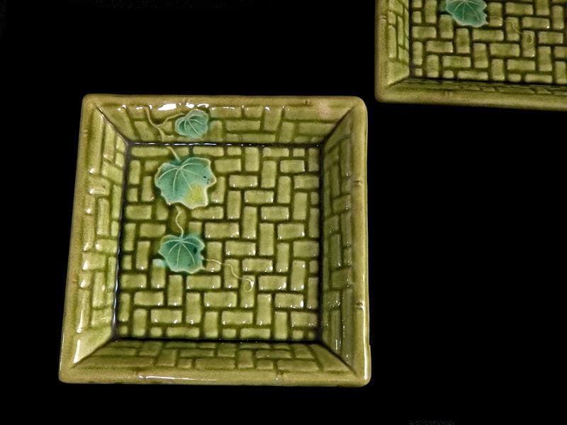 珉平焼　淡路焼　蔦図に網代の図　手塩皿　角皿　２枚　C386 AS-CIh