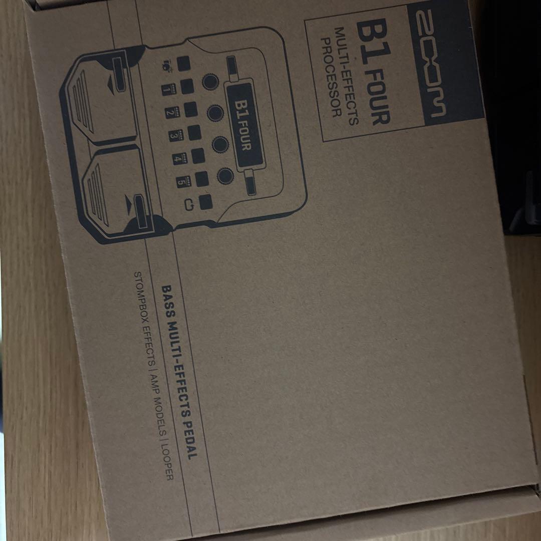 ベース ZOOM B1 four