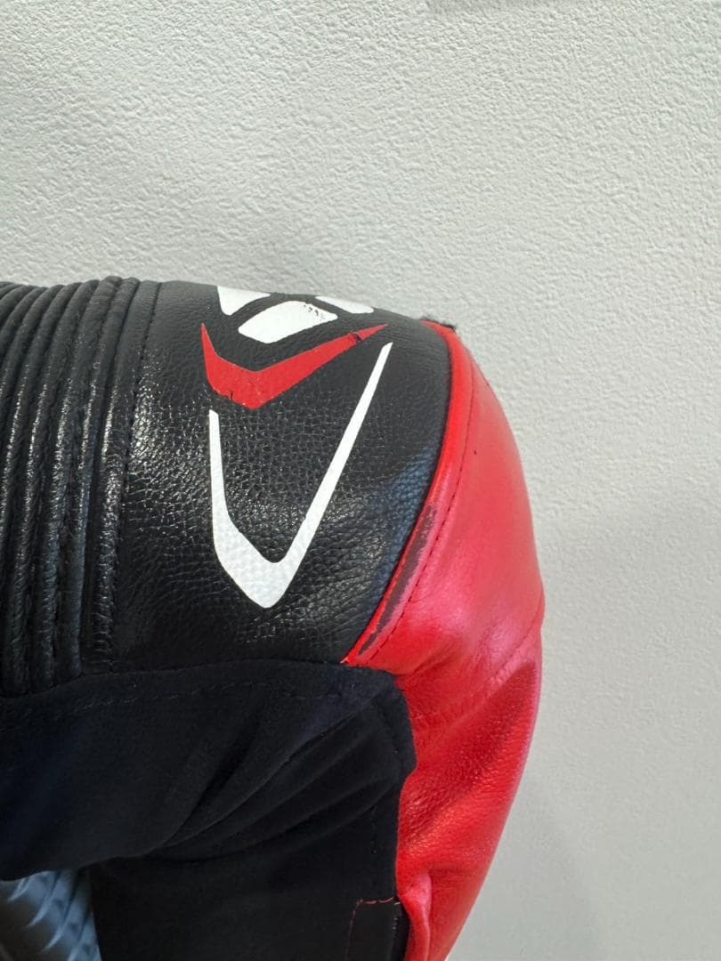 Ixon Vortex 2 1ピースオートバイレザースーツ